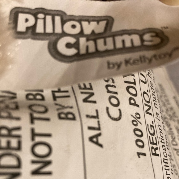 Pillow Chums Goldie Big Dog by KellyToy 22" X 21"  Soft & Cuddly 2011 - Picture 14 of 15